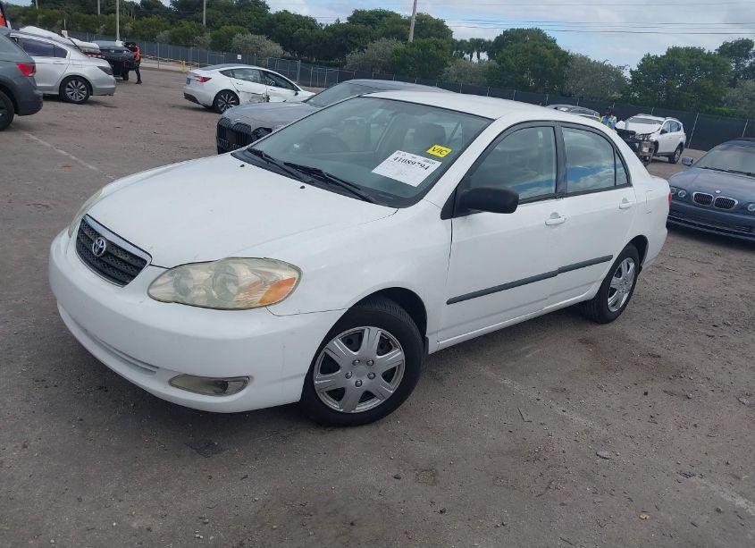 Photo 2 of 2006 Toyota Corolla CE (VIN 1NXBR32E46Z569018)