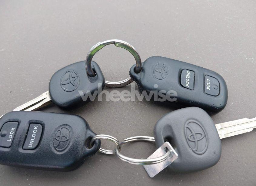 Photo 11 of 2006 Toyota Corolla LE (VIN 1NXBR32E46Z621330)