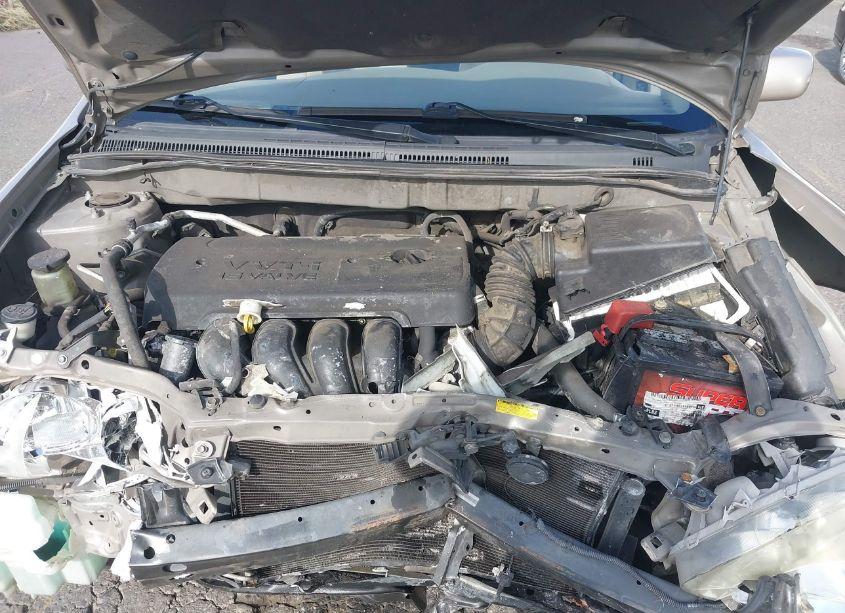 Photo 10 of 2006 Toyota Corolla LE (VIN 1NXBR32E46Z669149)