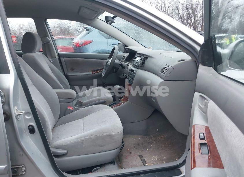 Photo 5 of 2006 Toyota Corolla LE (VIN 1NXBR32E46Z673069)