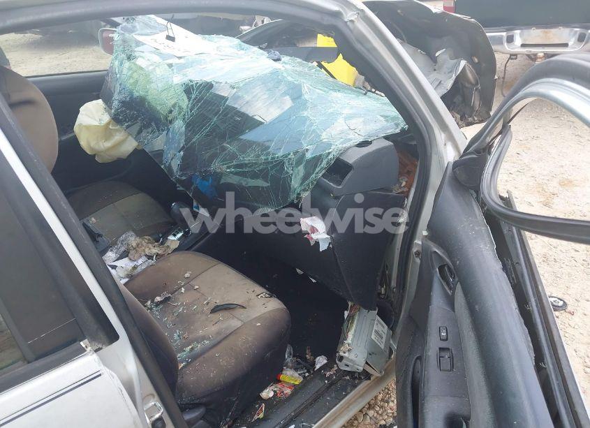 Photo 5 of 2006 Toyota Corolla CE/LE/S (VIN 1NXBR32E46Z697341)