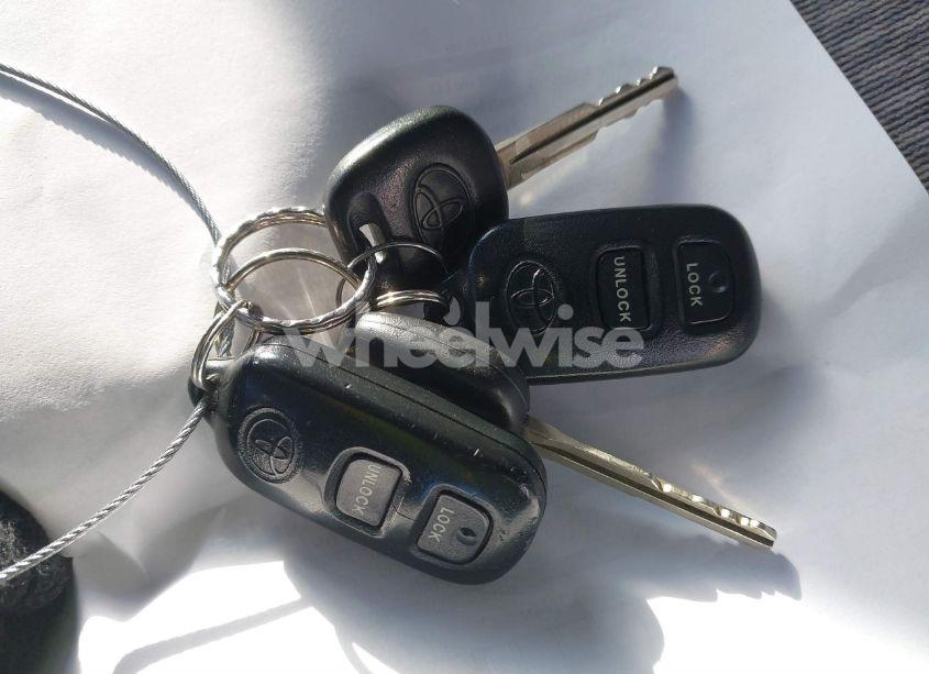 Photo 11 of 2006 Toyota Corolla LE (VIN 1NXBR32E46Z701159)