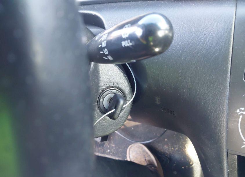 Photo 11 of 2007 Toyota Corolla S (VIN 1NXBR32E47Z788627)