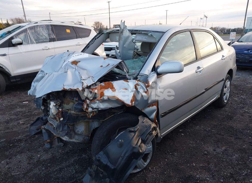 Photo 2 of 2007 Toyota Corolla LE (VIN 1NXBR32E47Z796341)