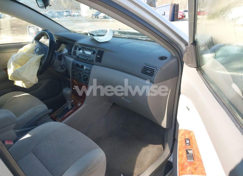 Photo 5 of 2007 Toyota Corolla LE (VIN 1NXBR32E47Z863374)