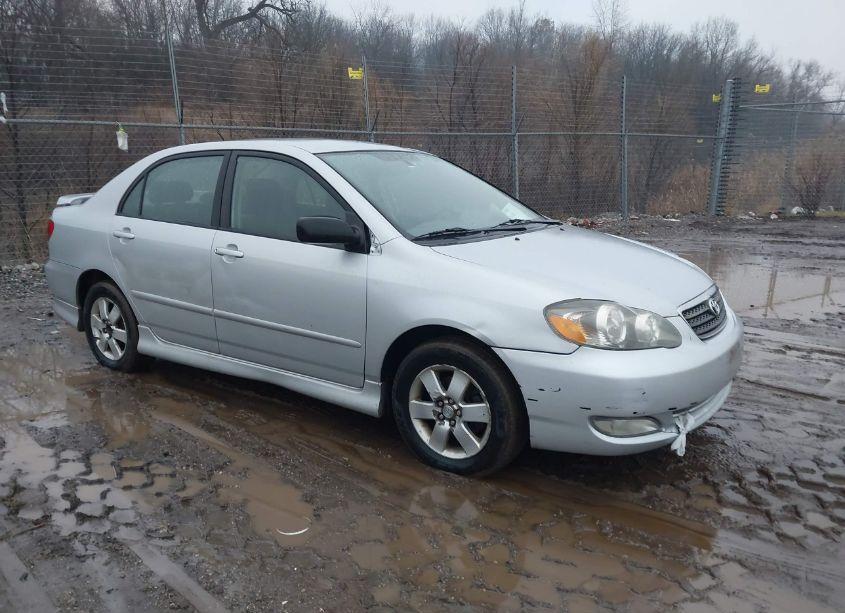 2007 Toyota Corolla S (VIN 1NXBR32E47Z887397) main photo