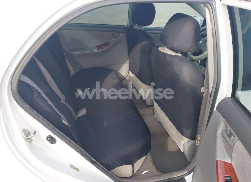 Photo 8 of 2007 Toyota Corolla LE (VIN 1NXBR32E47Z898089)