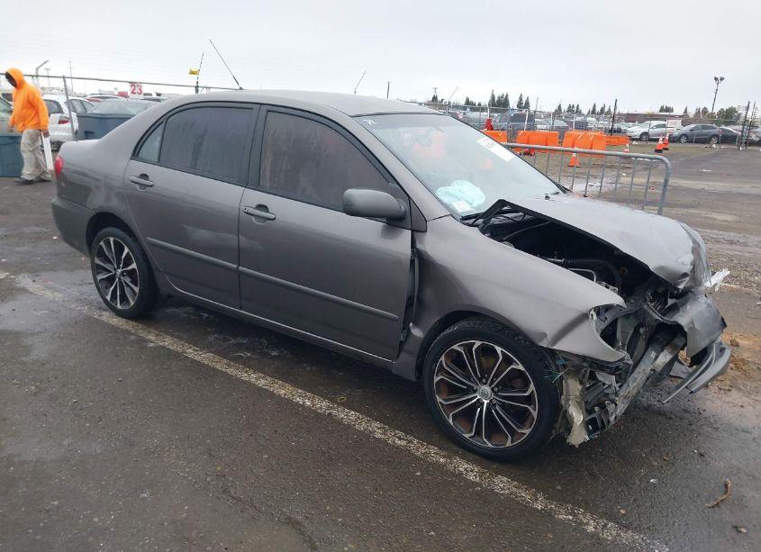 2007 Toyota Corolla LE (VIN 1NXBR32E47Z923556) main photo