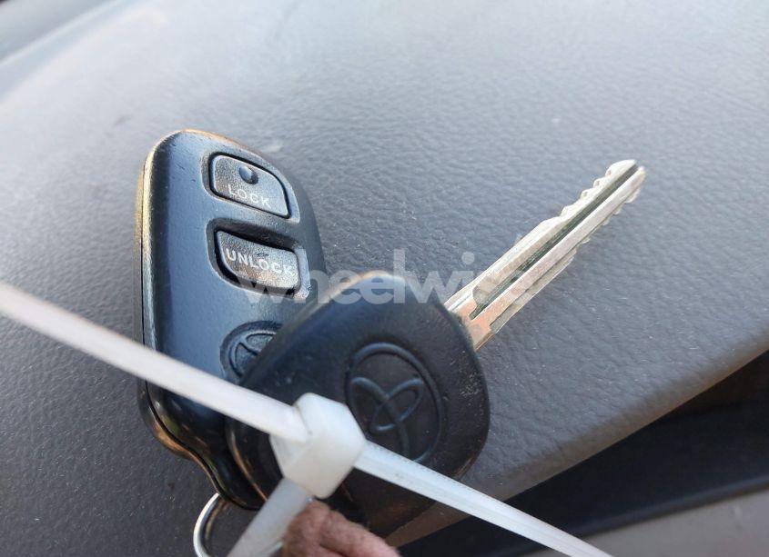 Photo 11 of 2008 Toyota Corolla LE (VIN 1NXBR32E48Z984679)