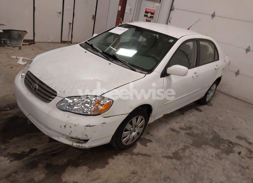 Photo 2 of 2003 Toyota Corolla LE (VIN 1NXBR32E53Z186569)