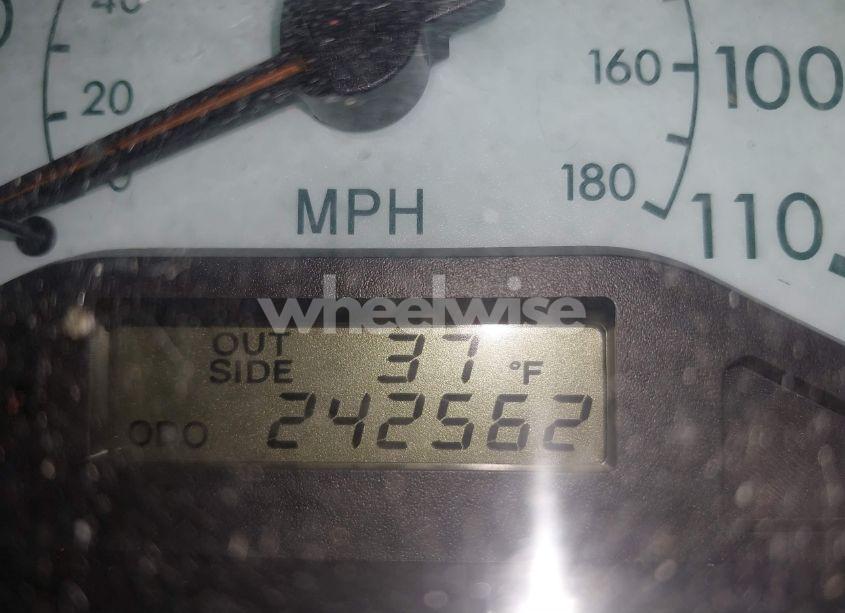 Photo 7 of 2003 Toyota Corolla LE (VIN 1NXBR32E53Z186569)