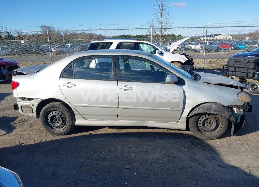 Photo 13 of 2004 Toyota Corolla S (VIN 1NXBR32E54Z263040)