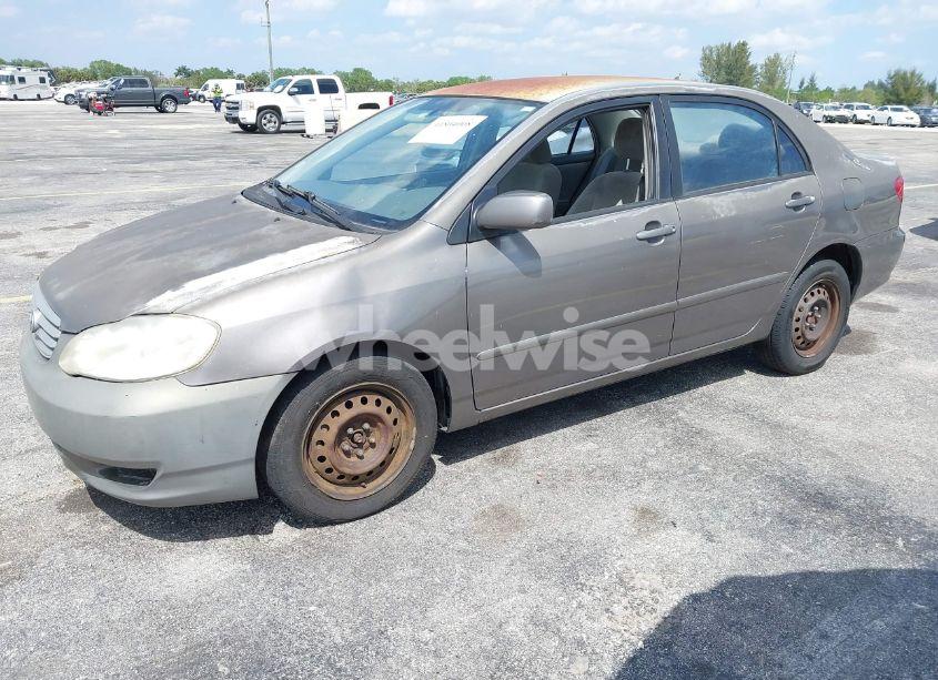 Photo 2 of 2004 Toyota Corolla LE (VIN 1NXBR32E54Z265306)