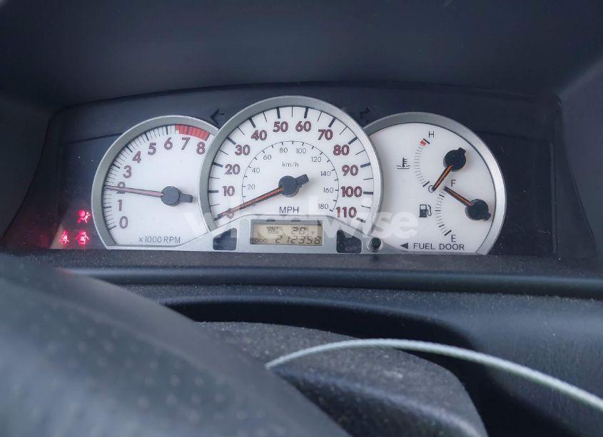 Photo 7 of 2005 Toyota Corolla S (VIN 1NXBR32E55Z354570)