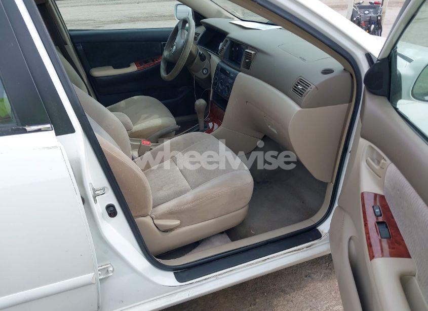 Photo 5 of 2005 Toyota Corolla LE (VIN 1NXBR32E55Z360126)