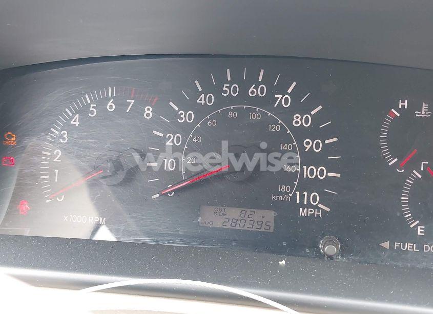 Photo 7 of 2005 Toyota Corolla LE (VIN 1NXBR32E55Z360126)