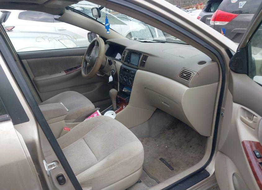 Photo 5 of 2005 Toyota Corolla LE (VIN 1NXBR32E55Z362734)