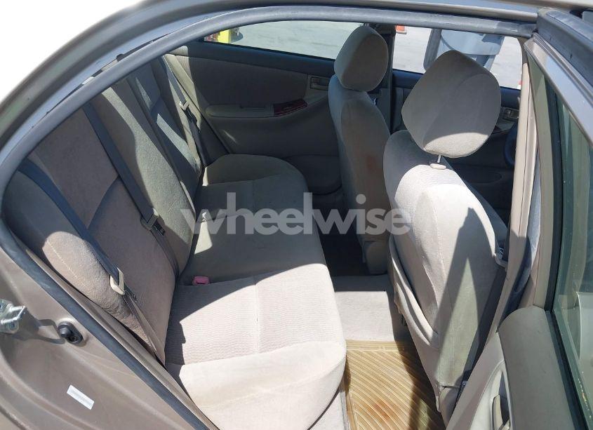 Photo 8 of 2005 Toyota Corolla LE (VIN 1NXBR32E55Z377685)