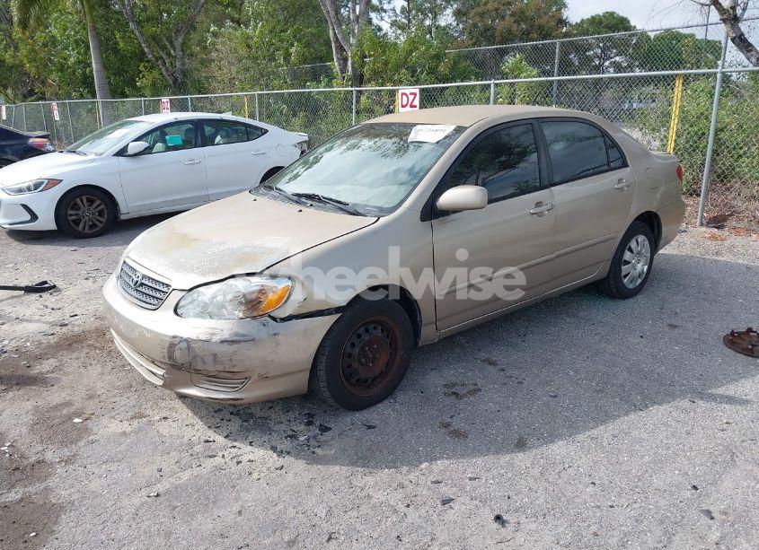 Photo 2 of 2005 Toyota Corolla LE (VIN 1NXBR32E55Z431017)