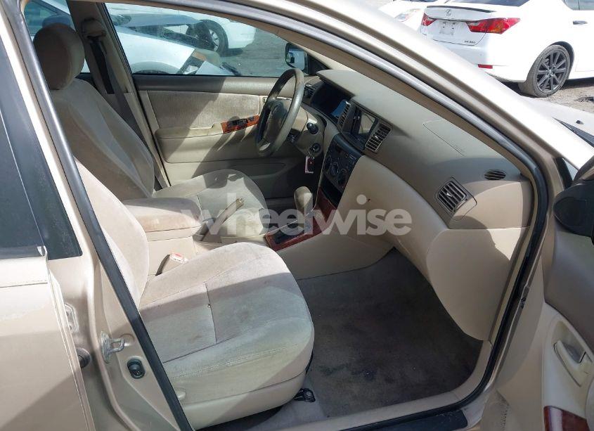 Photo 5 of 2005 Toyota Corolla LE (VIN 1NXBR32E55Z431017)