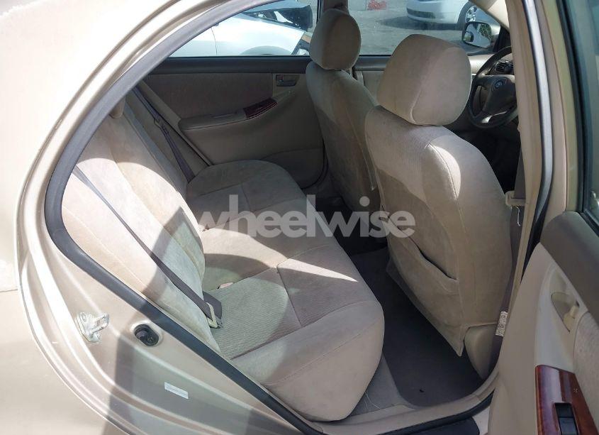 Photo 8 of 2005 Toyota Corolla LE (VIN 1NXBR32E55Z431017)