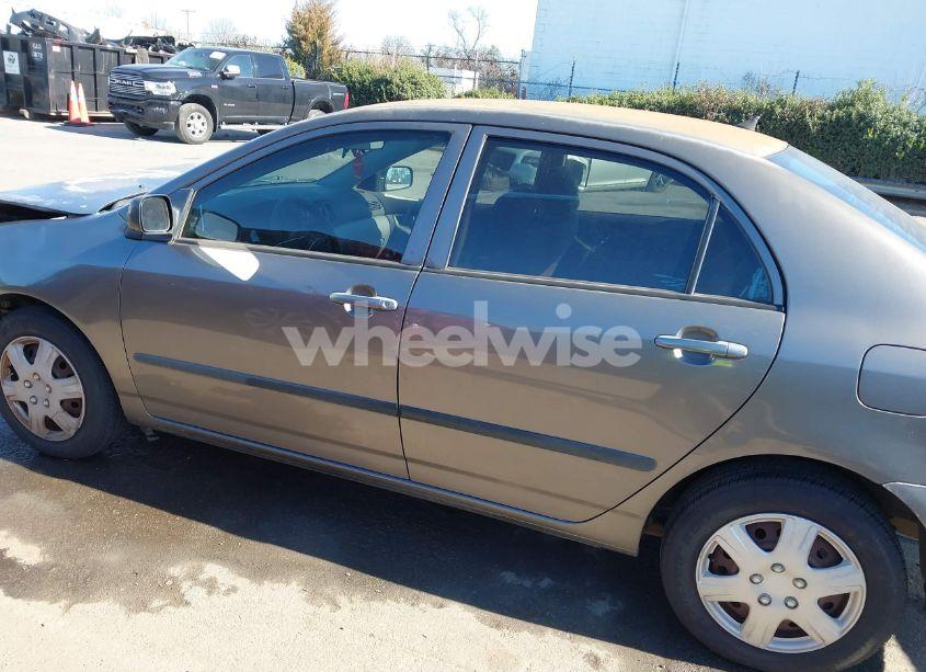 Photo 14 of 2005 Toyota Corolla CE (VIN 1NXBR32E55Z437304)