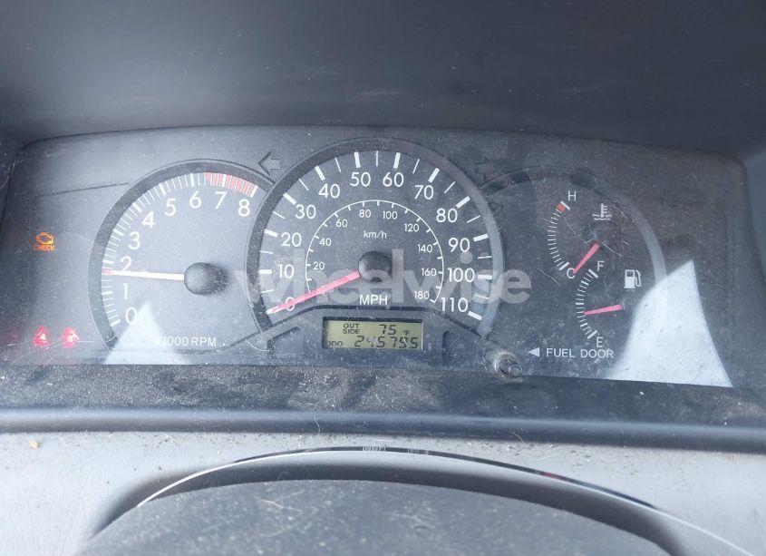 Photo 7 of 2005 Toyota Corolla CE (VIN 1NXBR32E55Z437304)