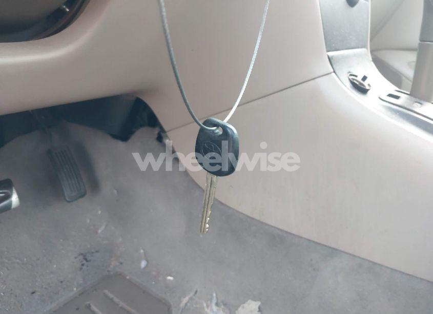 Photo 11 of 2005 Toyota Corolla CE (VIN 1NXBR32E55Z437786)