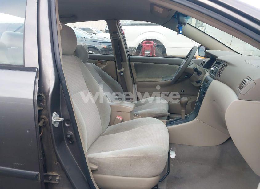 Photo 5 of 2005 Toyota Corolla CE (VIN 1NXBR32E55Z437786)