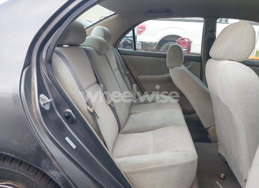 Photo 8 of 2005 Toyota Corolla CE (VIN 1NXBR32E55Z437786)