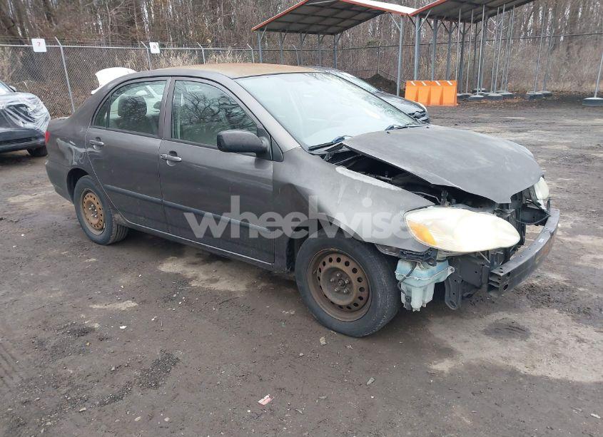 2005 Toyota Corolla CE (VIN 1NXBR32E55Z467290) main photo
