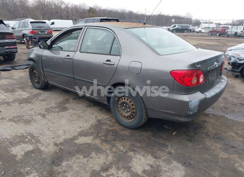 Photo 3 of 2005 Toyota Corolla CE (VIN 1NXBR32E55Z467290)