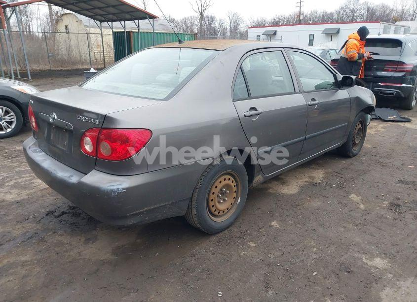 Photo 4 of 2005 Toyota Corolla CE (VIN 1NXBR32E55Z467290)