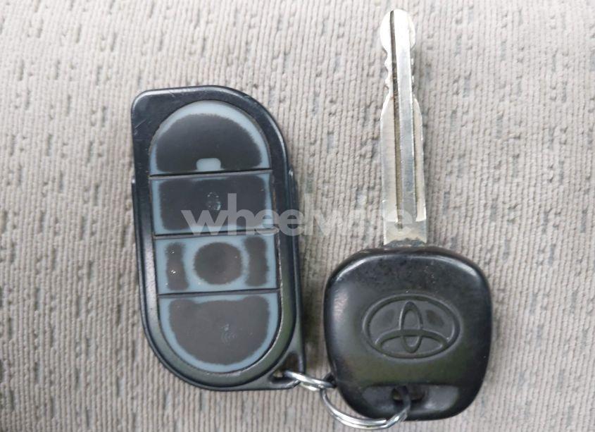 Photo 11 of 2006 Toyota Corolla CE (VIN 1NXBR32E56Z580884)