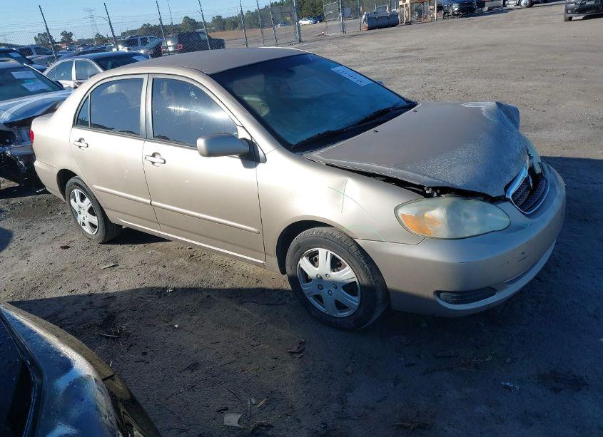 2006 Toyota Corolla LE (VIN 1NXBR32E56Z620462) main photo