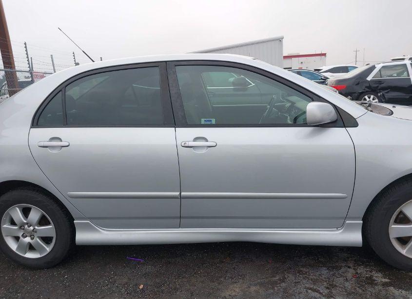 Photo 13 of 2006 Toyota Corolla S (VIN 1NXBR32E56Z685425)