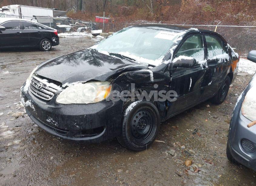 Photo 2 of 2006 Toyota Corolla CE (VIN 1NXBR32E56Z696876)