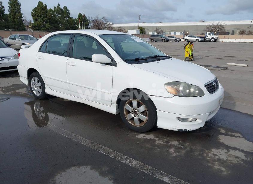 2007 Toyota Corolla S (VIN 1NXBR32E57Z843263) main photo