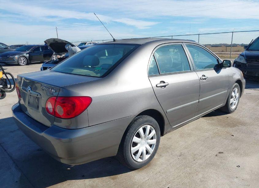 Photo 4 of 2007 Toyota Corolla LE (VIN 1NXBR32E57Z861441)