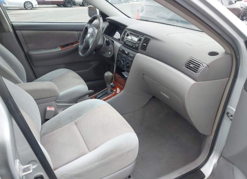 Photo 5 of 2008 Toyota Corolla LE (VIN 1NXBR32E58Z014193)