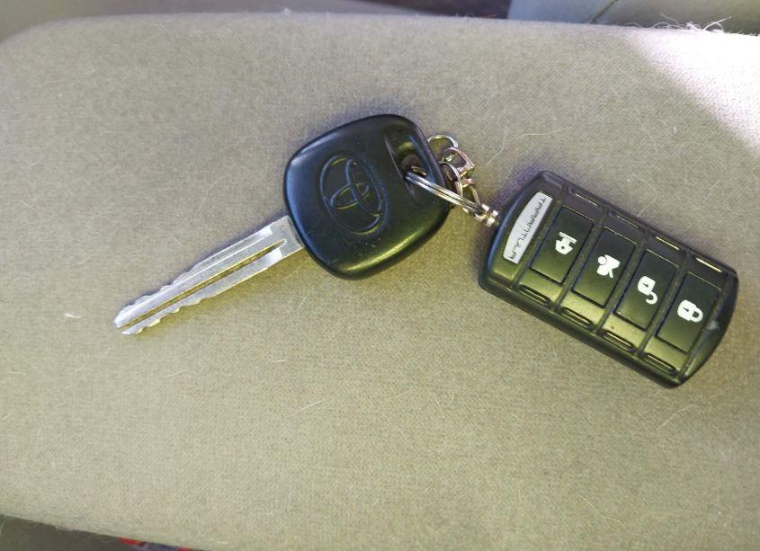 Photo 11 of 2008 Toyota Corolla LE (VIN 1NXBR32E58Z948239)