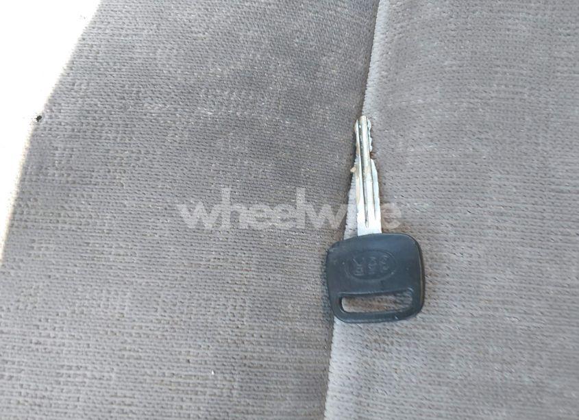 Photo 11 of 2003 Toyota Corolla CE (VIN 1NXBR32E63Z085508)