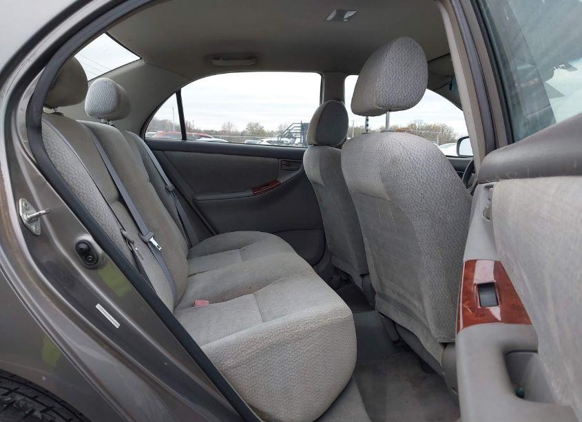 Photo 8 of 2004 Toyota Corolla LE (VIN 1NXBR32E64Z208015)