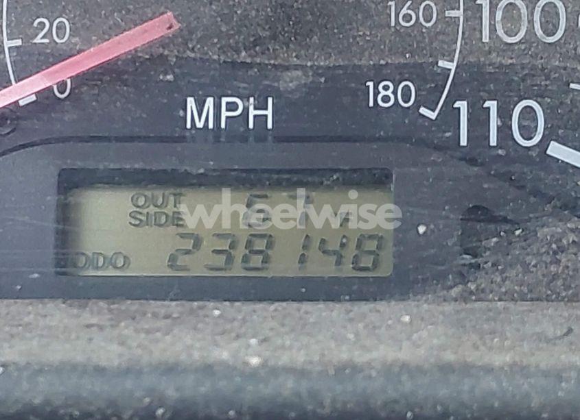 Photo 7 of 2004 Toyota Corolla CE (VIN 1NXBR32E64Z247669)