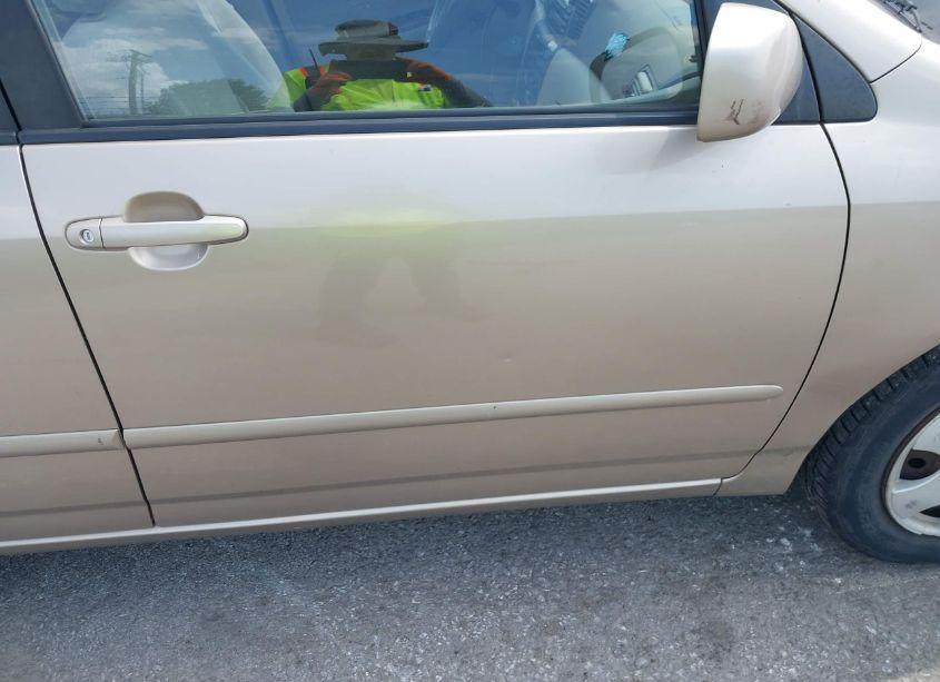 Photo 14 of 2004 Toyota Corolla LE (VIN 1NXBR32E64Z261703)