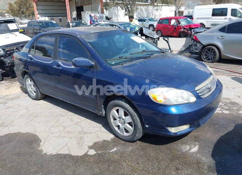 2004 Toyota Corolla S (VIN 1NXBR32E64Z284799) main photo