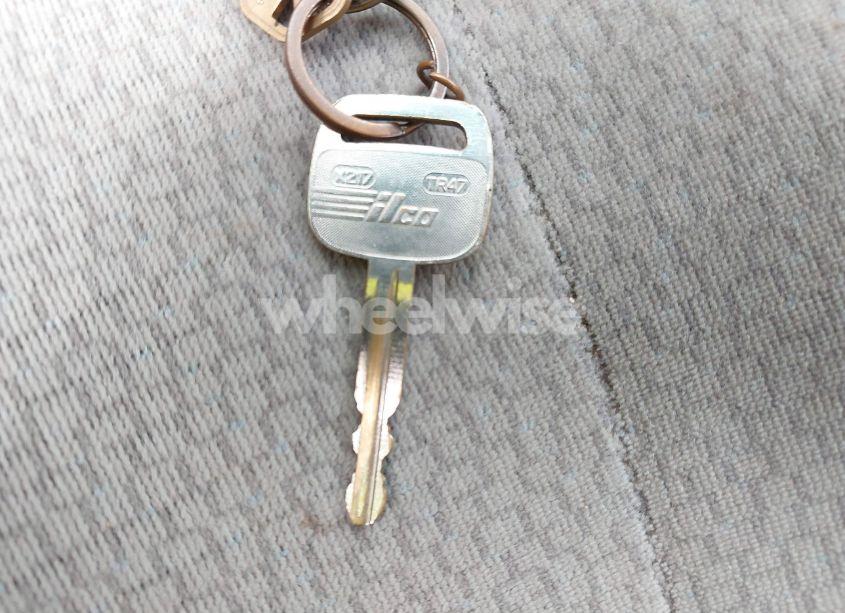 Photo 11 of 2004 Toyota Corolla LE (VIN 1NXBR32E64Z330454)