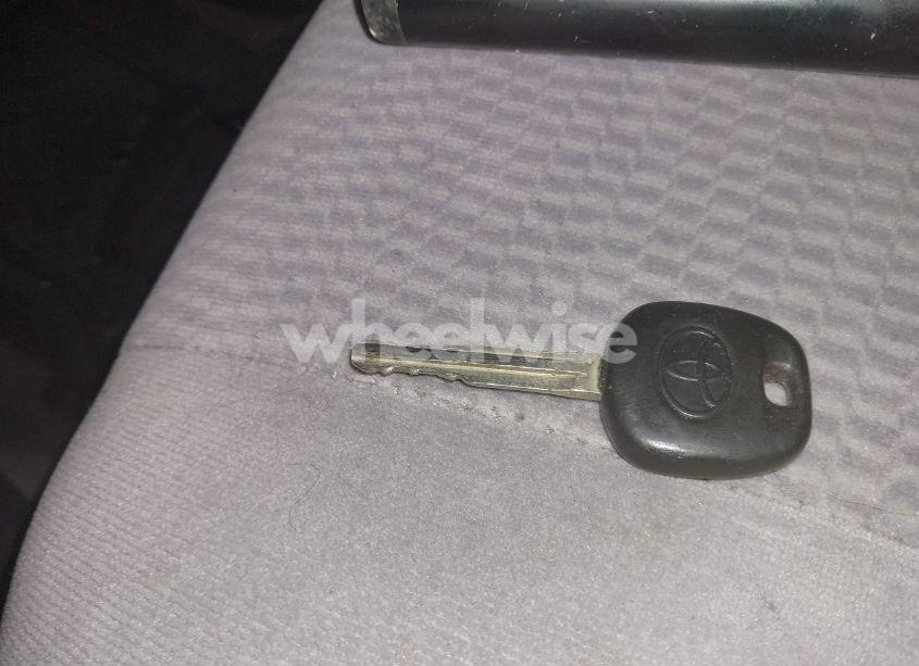 Photo 11 of 2005 Toyota Corolla LE (VIN 1NXBR32E65Z347739)