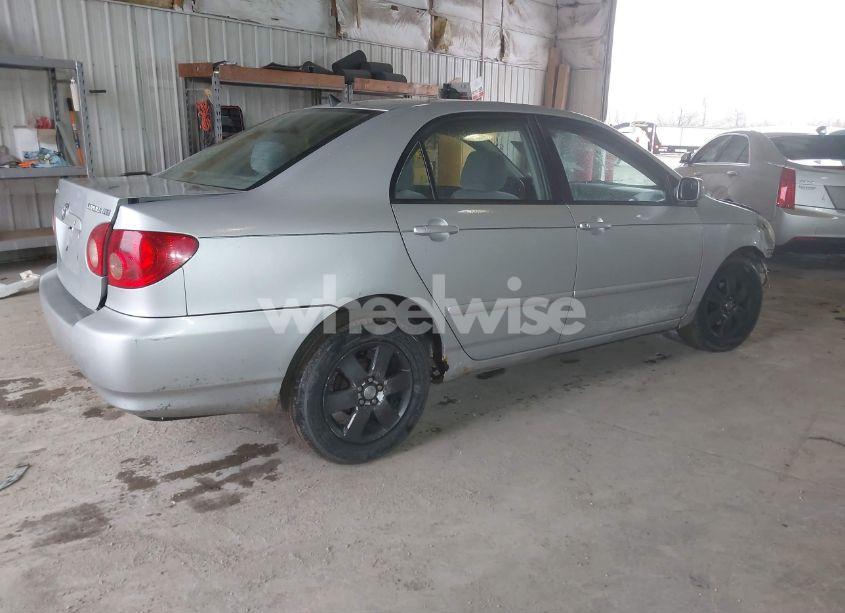 Photo 4 of 2005 Toyota Corolla LE (VIN 1NXBR32E65Z347739)