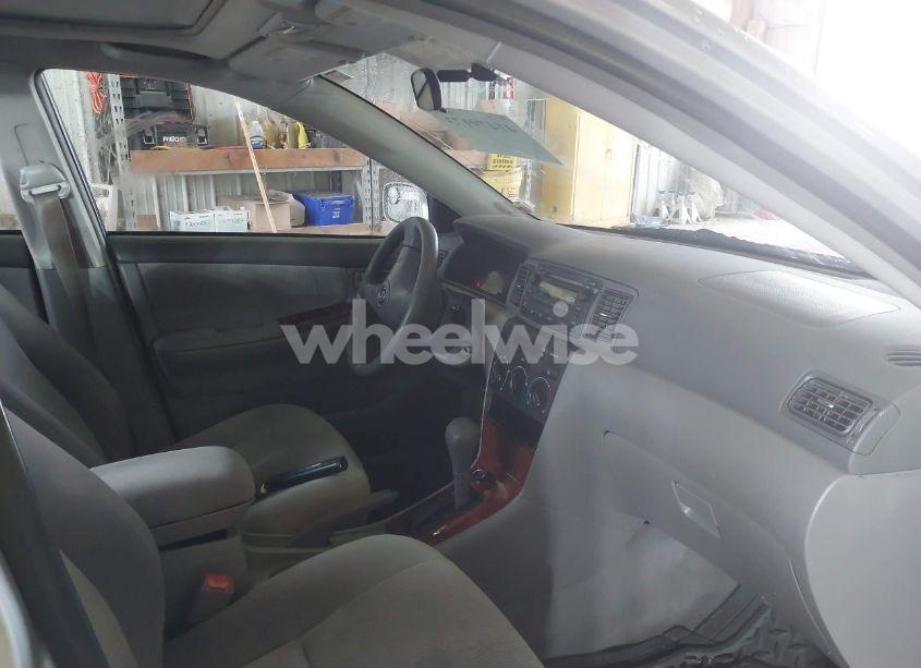 Photo 5 of 2005 Toyota Corolla LE (VIN 1NXBR32E65Z347739)